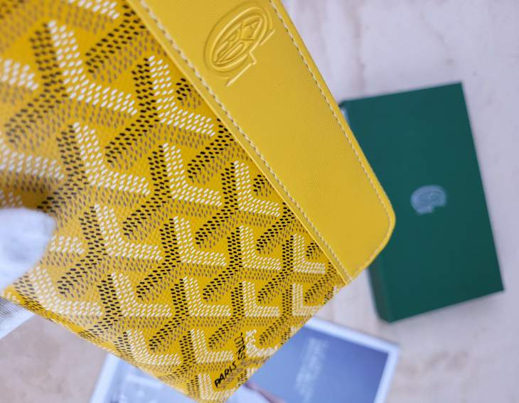 Picture of Goyard Handbags _SKUfw225669678fw